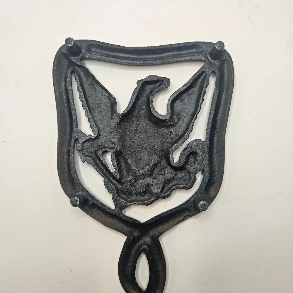 Vintage Cast Iron Trivet Hotplate Holder Ornate‎ Eagle